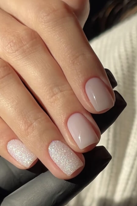 Mẫu nail thanh lịch cho nàng nơi công sở