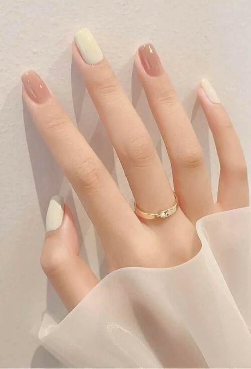 Mẫu nail đơn giản sang trọng