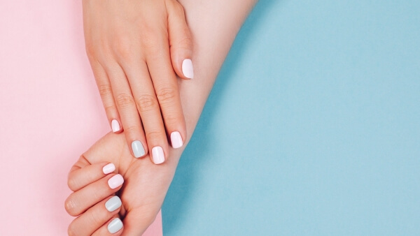 Mẫu nail màu sắc cho hè