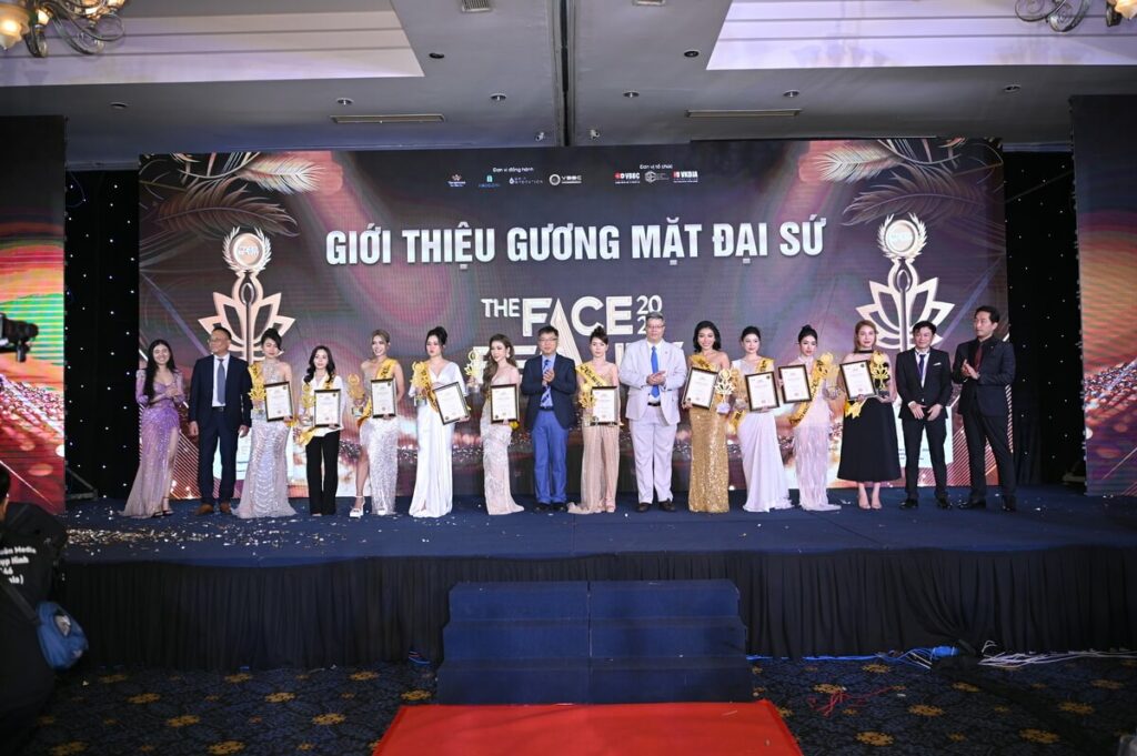 Giới thiệu TOP 10 gương mặt đại sứ