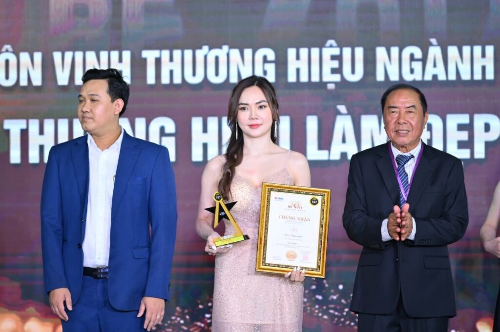 NA Korea Beauty & Spa nhận giải Top 50 thương hiệu vàng làm đẹp