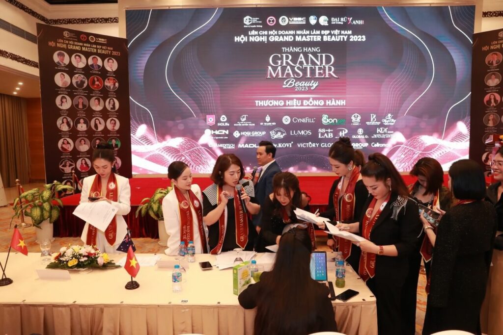 Thành viên VBBC học hỏi chuyên môn tại Grand Master Beauty 2023