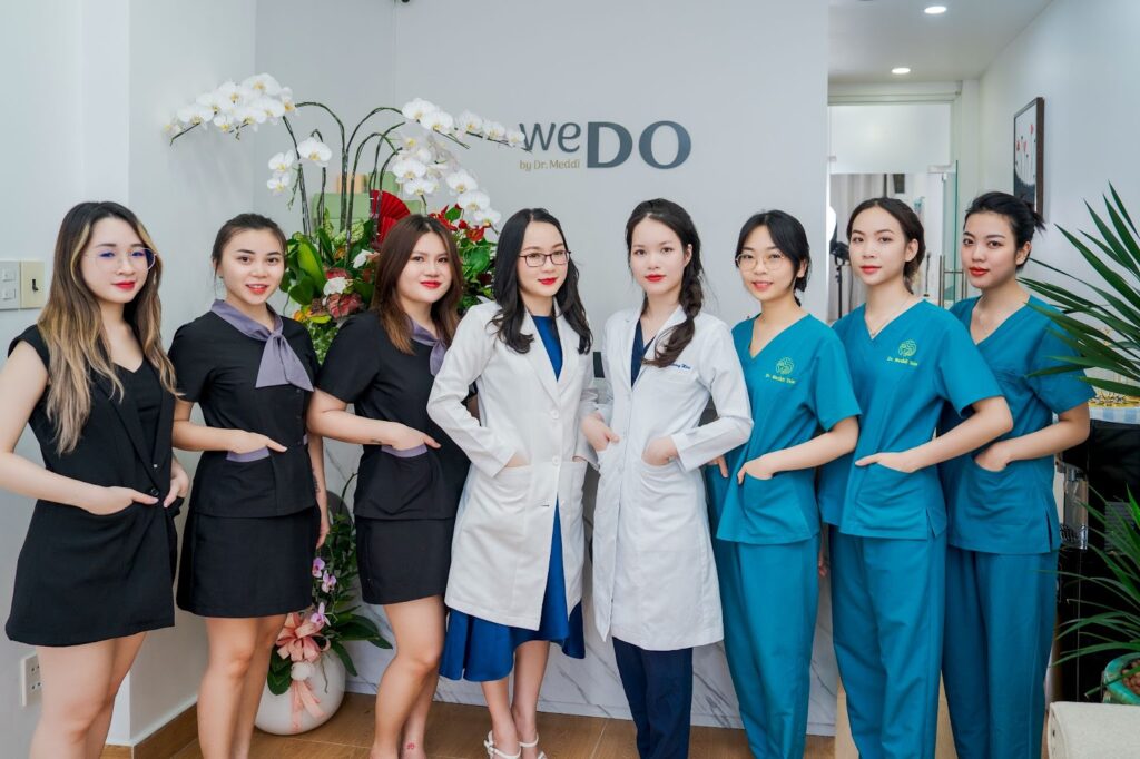 Đội ngũ bác sĩ - nhân viên tại Dr.Meddi